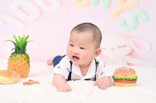 邵阳宝宝在妈妈肚子里